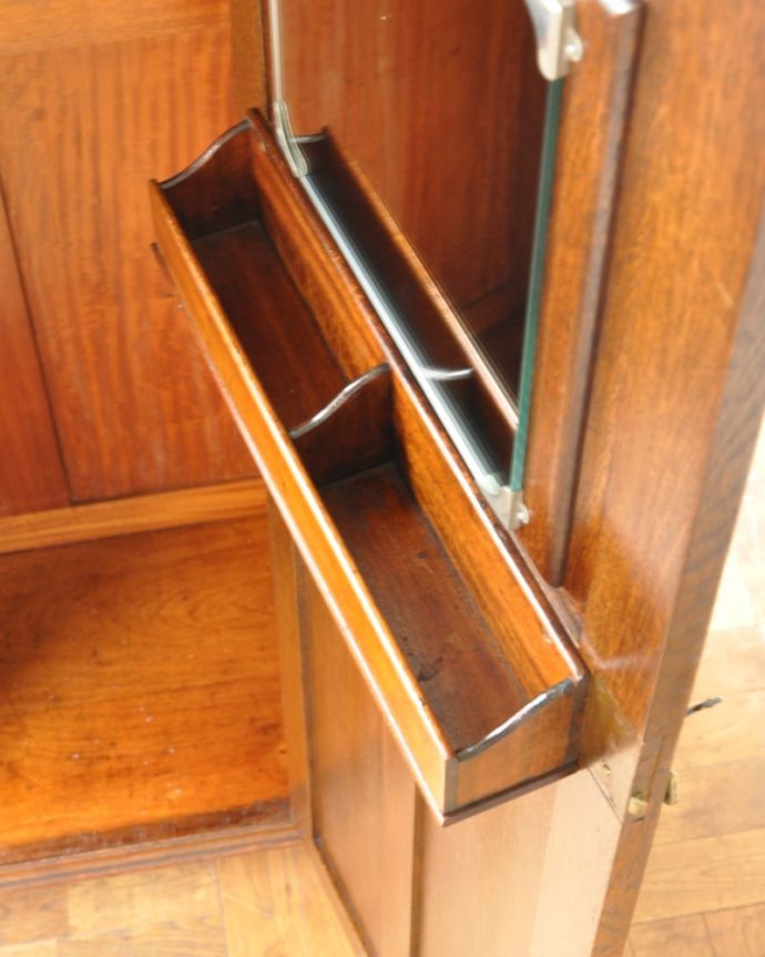 洋服タンスの小物入れ