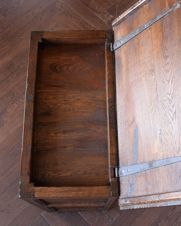 アンティークのキャビネット　アンティーク家具　カップボード　(q-2243-f)