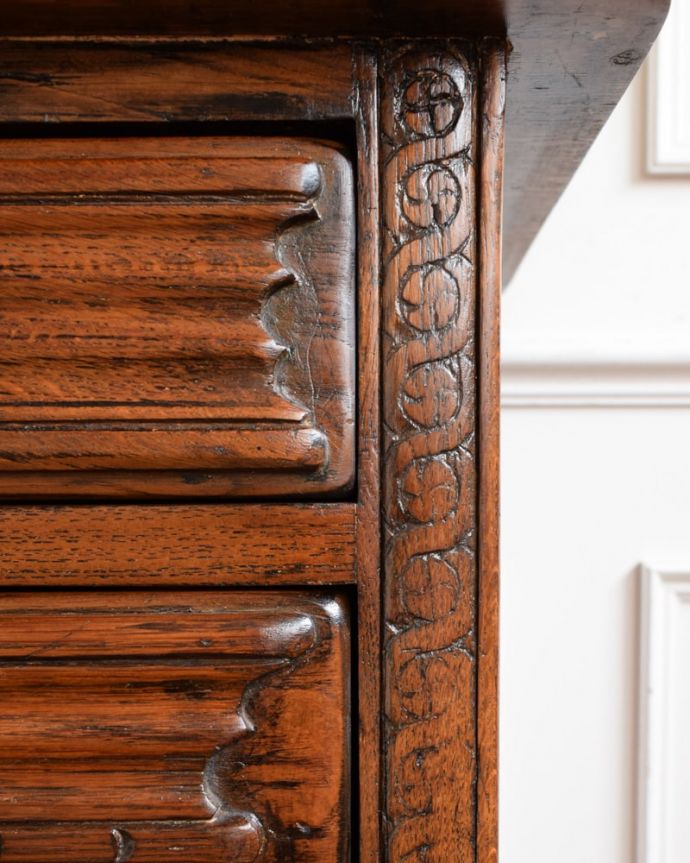 アンティークのチェスト　アンティーク家具　チェスト　(q-2260-f)