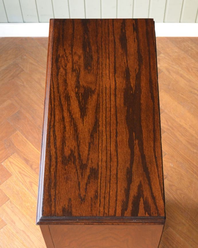 アンティークのキャビネット アンティーク家具 ブックケース 上から見てみると…家具の形はこんな感じです。(q-2265-f)