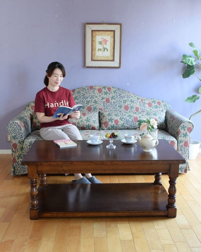 アンティークのコーヒーテーブル、イギリスで見つけた大きなロー