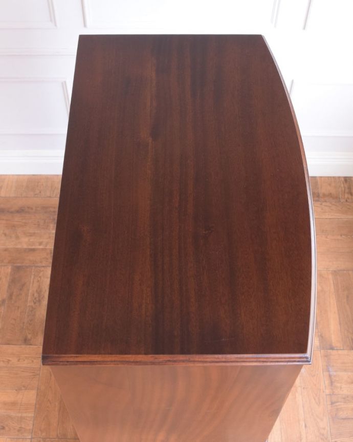 アンティークチェストの天板