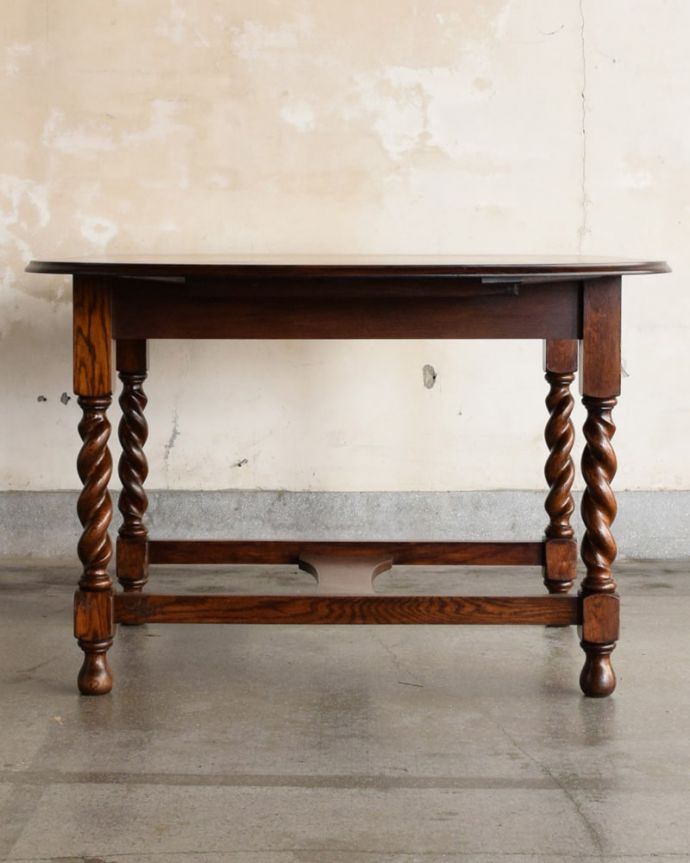 アンティークのテーブル　アンティーク家具　ドロップリーフテーブル　クルッと回転。(q-2275-f)