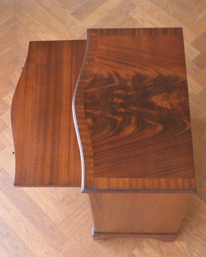 アンティークのチェスト アンティーク家具 チェスト ピカピカに仕上げました修復の時、天板もキレイに仕上げました。(q-2277-f)