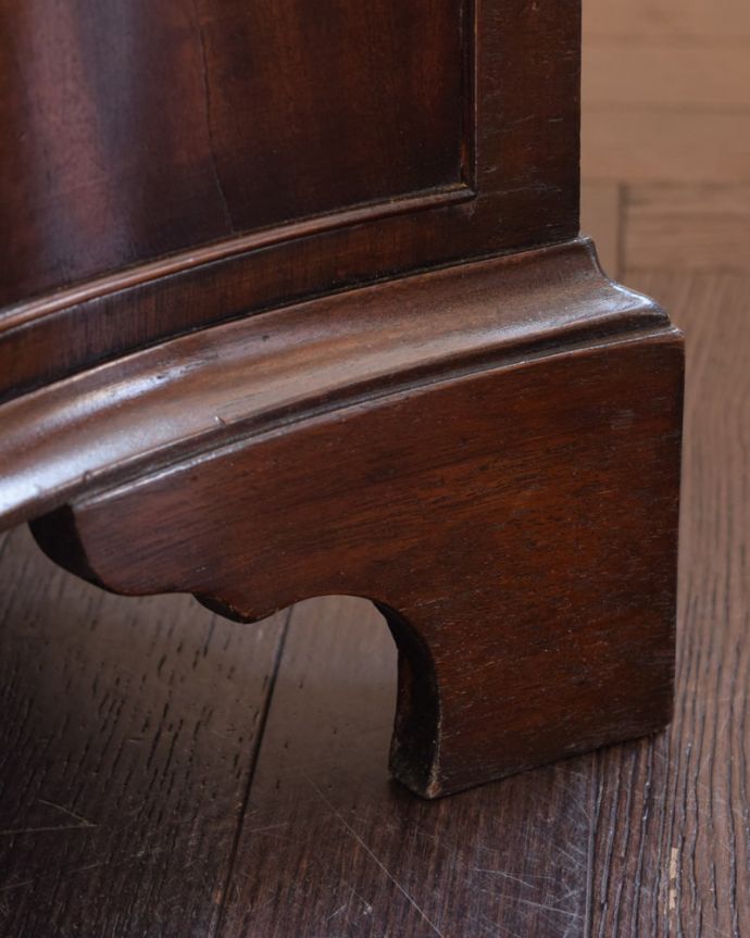 アンティーク家具の脚