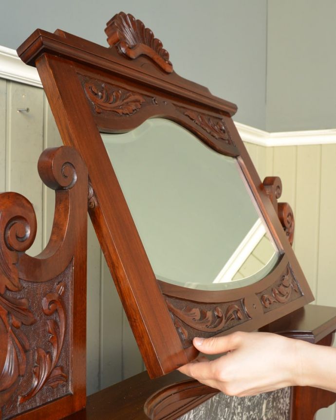 サイドボード アンティーク家具 ウォッシュスタンド ミラーの角度調整(q-2280-f)