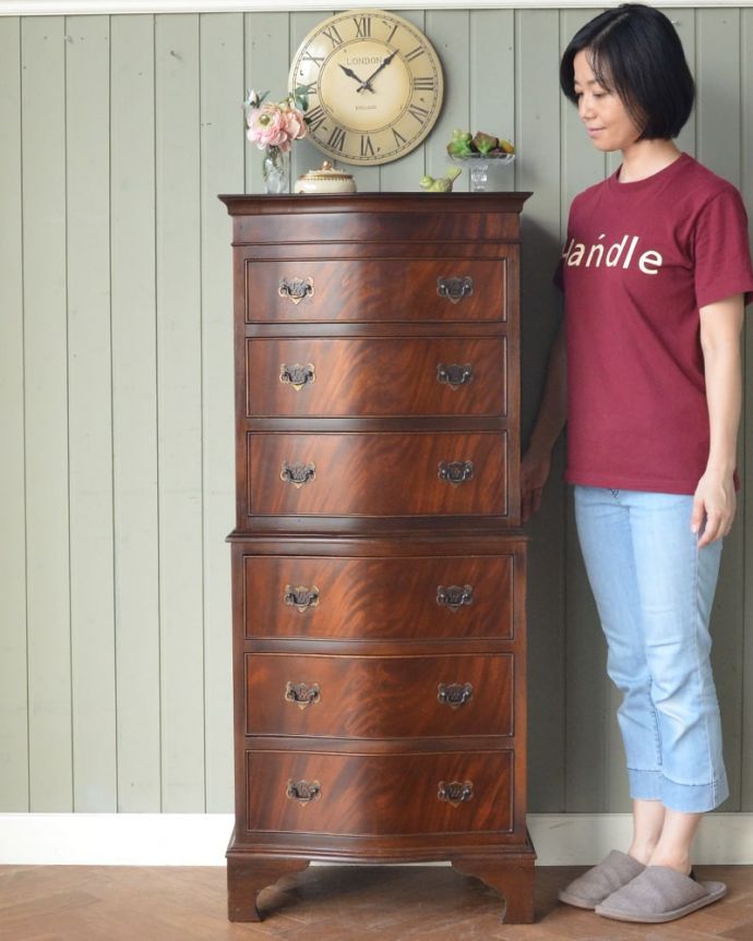 英国アンティークのチェスト