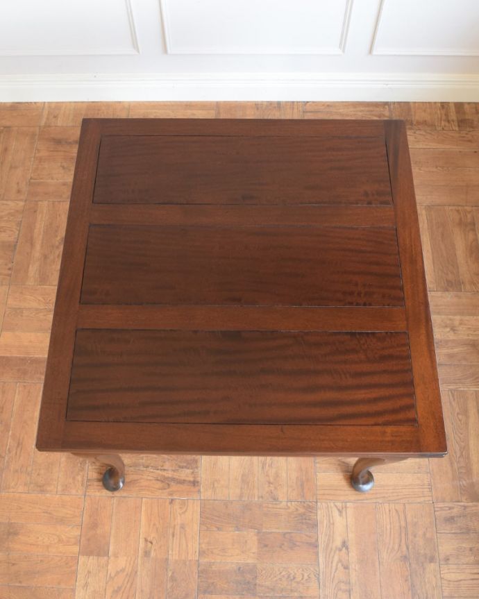 アンティークのテーブル　アンティーク家具　ドローリーフテーブル　上から見るとこんな形リーフを開く前はこんな形です。(q-2291-f)