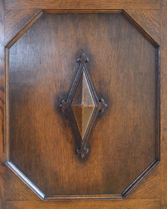 サイドボードの装飾