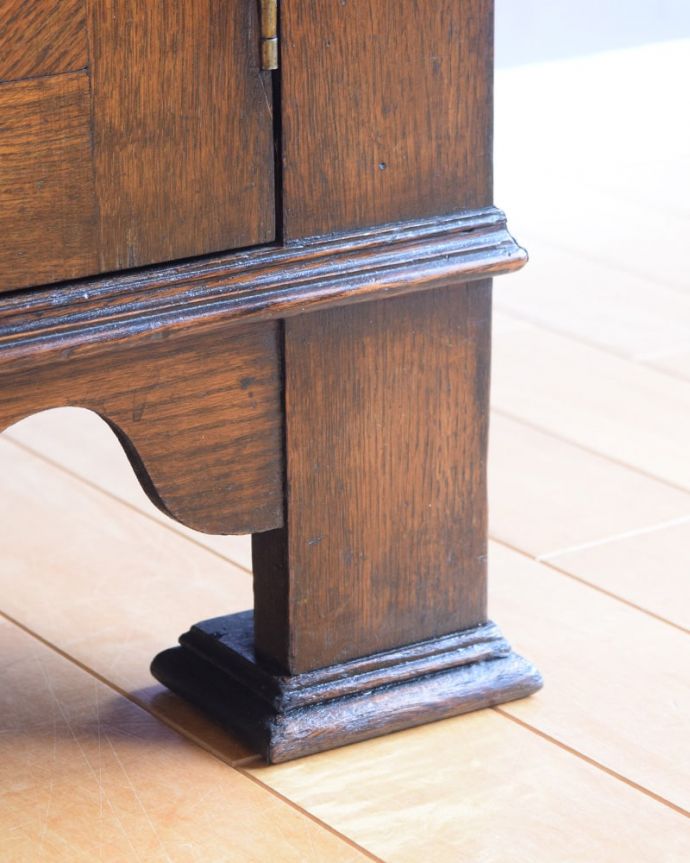 アンティーク家具の脚