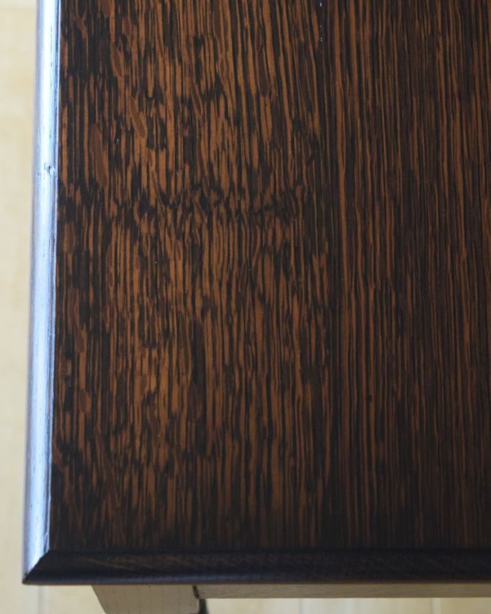 アンティークのテーブル　アンティーク家具　カトラリーチェスト　修復には自信がありますHandleでは専門の職人が修復する際、古い塗装を剥離してキレイにお直ししています。(q-2301-f)