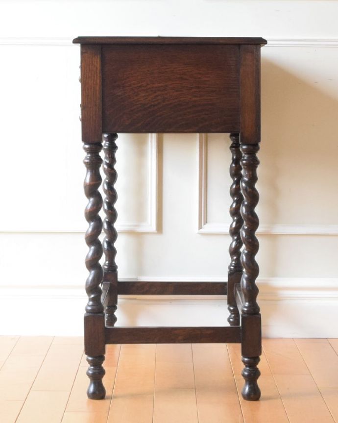 アンティークのテーブル　アンティーク家具　カトラリーチェスト　クルッと回転。(q-2301-f)