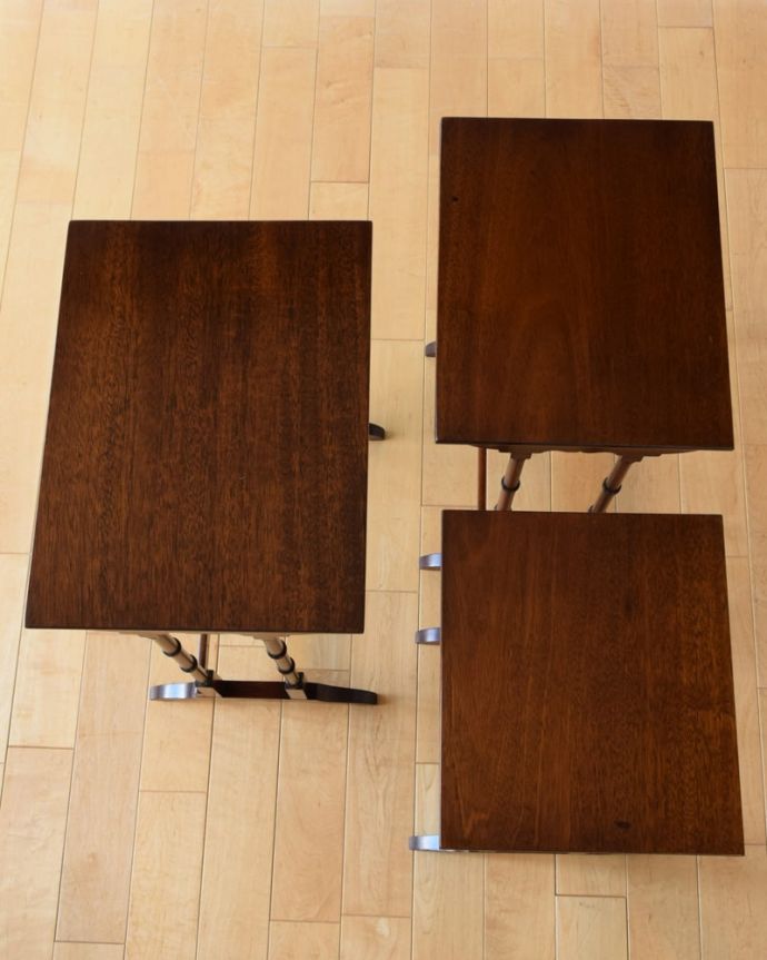 アンティークのテーブルの天板