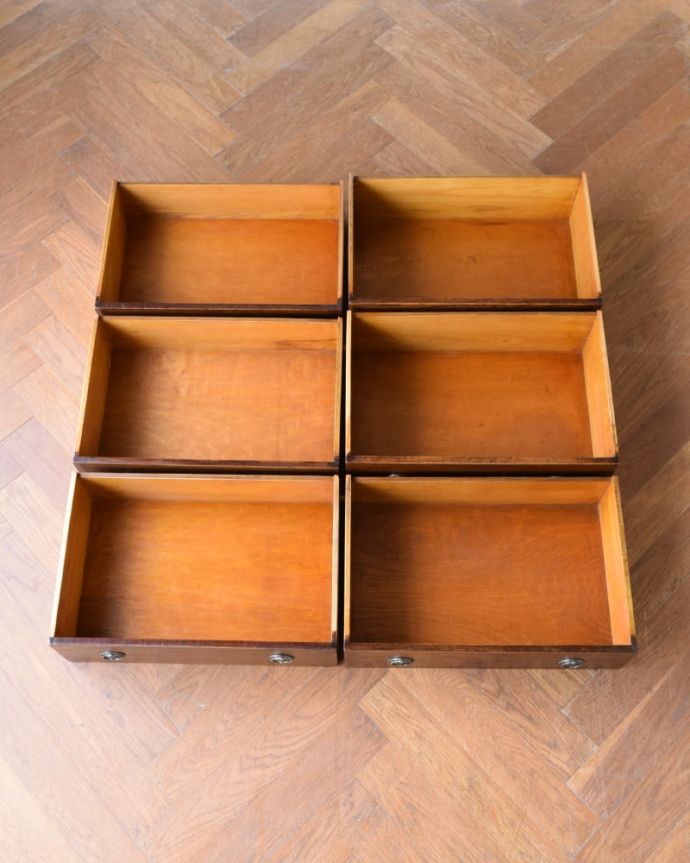 アンティークのチェスト　アンティーク家具　チェスト　何を入れても大丈夫。(q-2315-f)