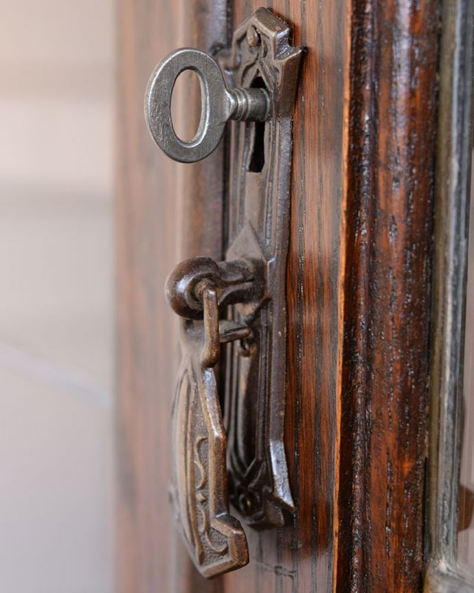 アンティーク家具の取っ手