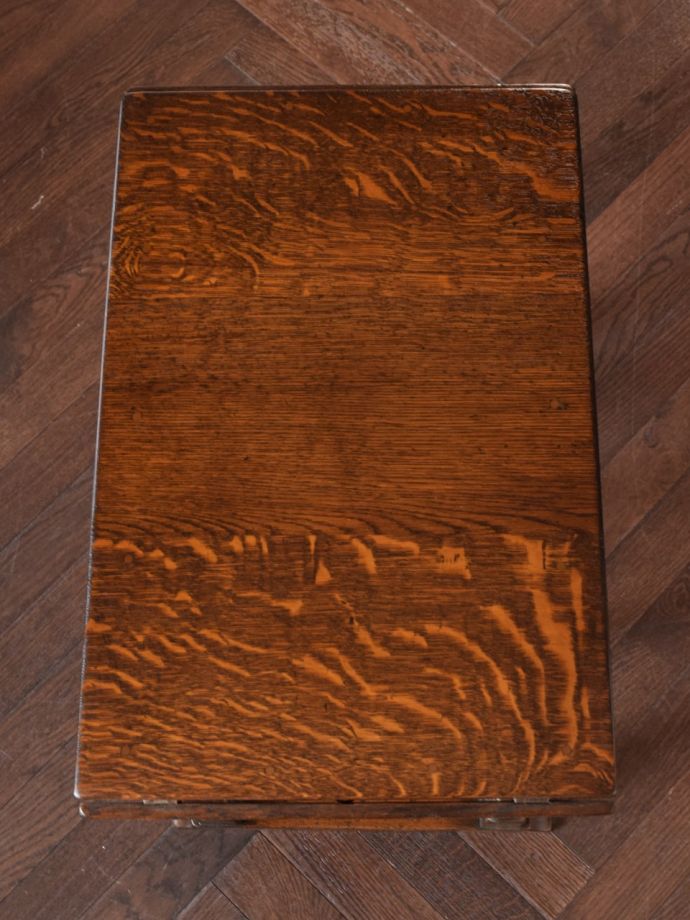 サイドテーブルの天板