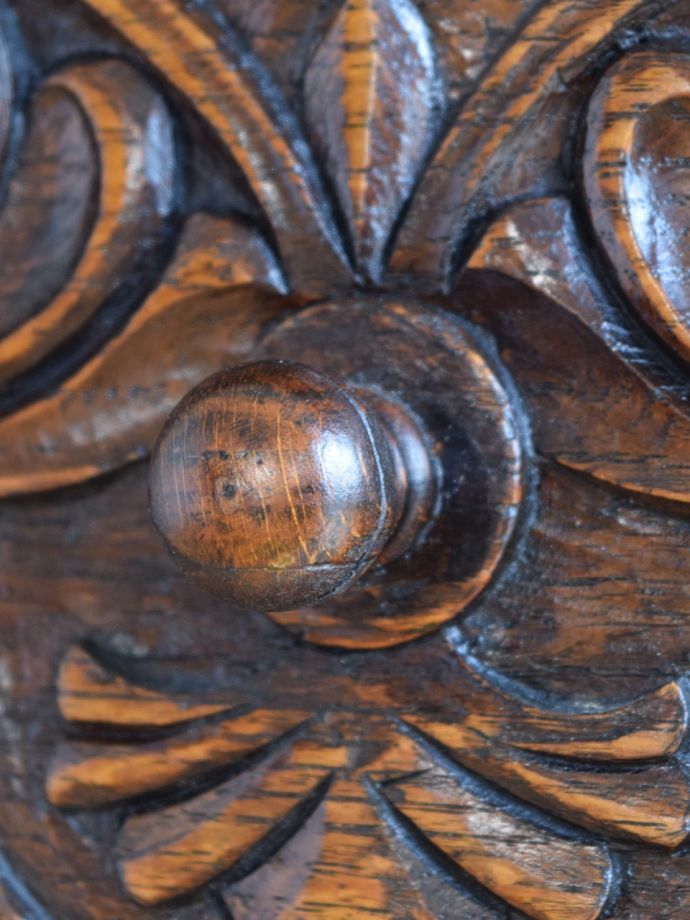 アンティークチェストの取っ手