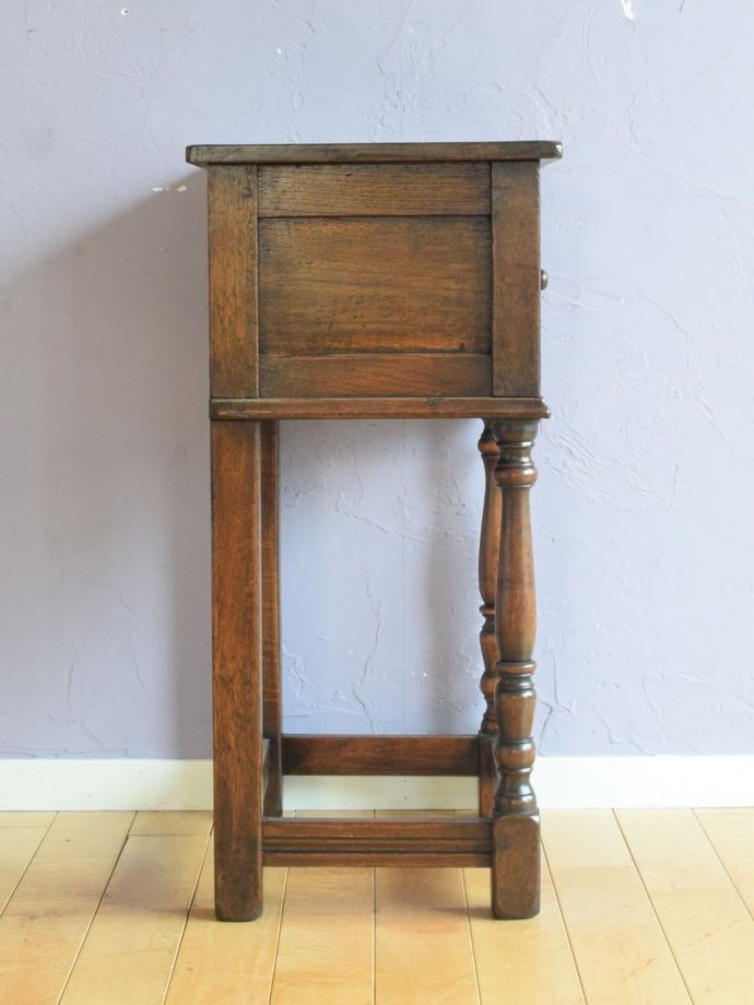 チェストの側面