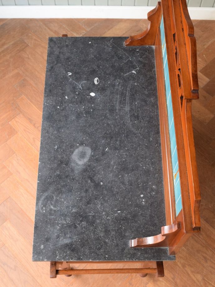 ウォッシュスタンドの天板