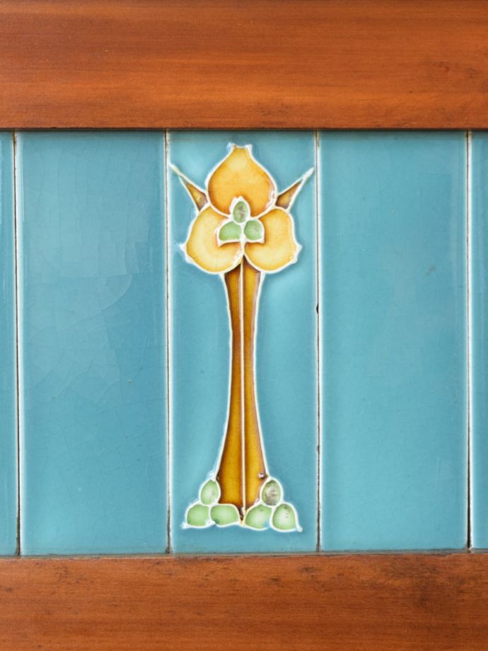 アンティークのタイル