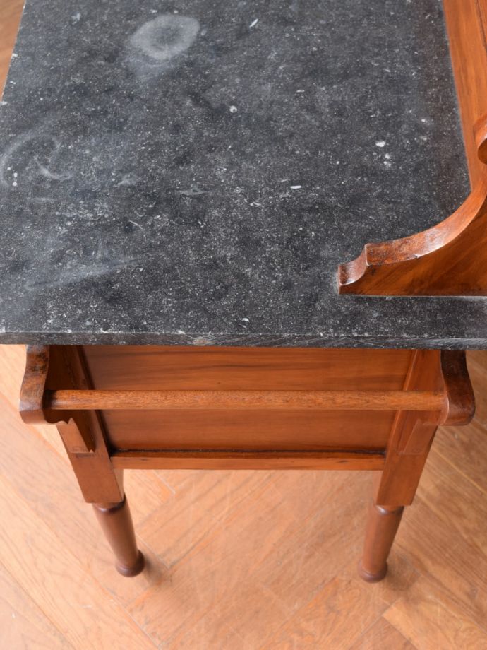 ウォッシュスタンドのタオルバー