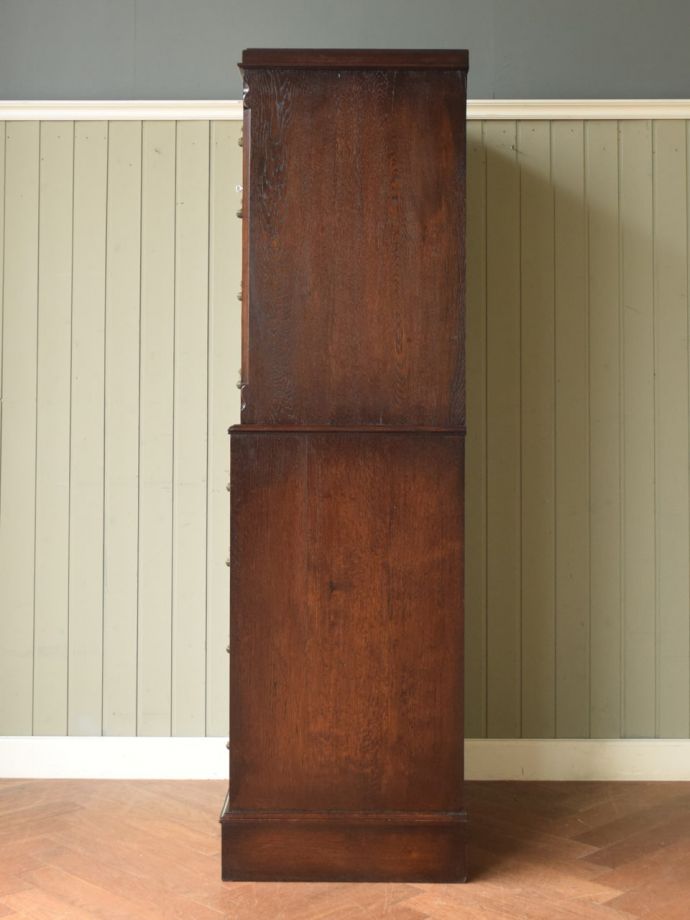 チェストの側面