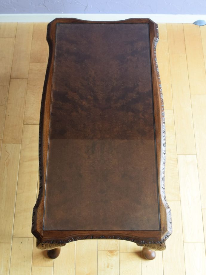 アンティークのテーブルの天板