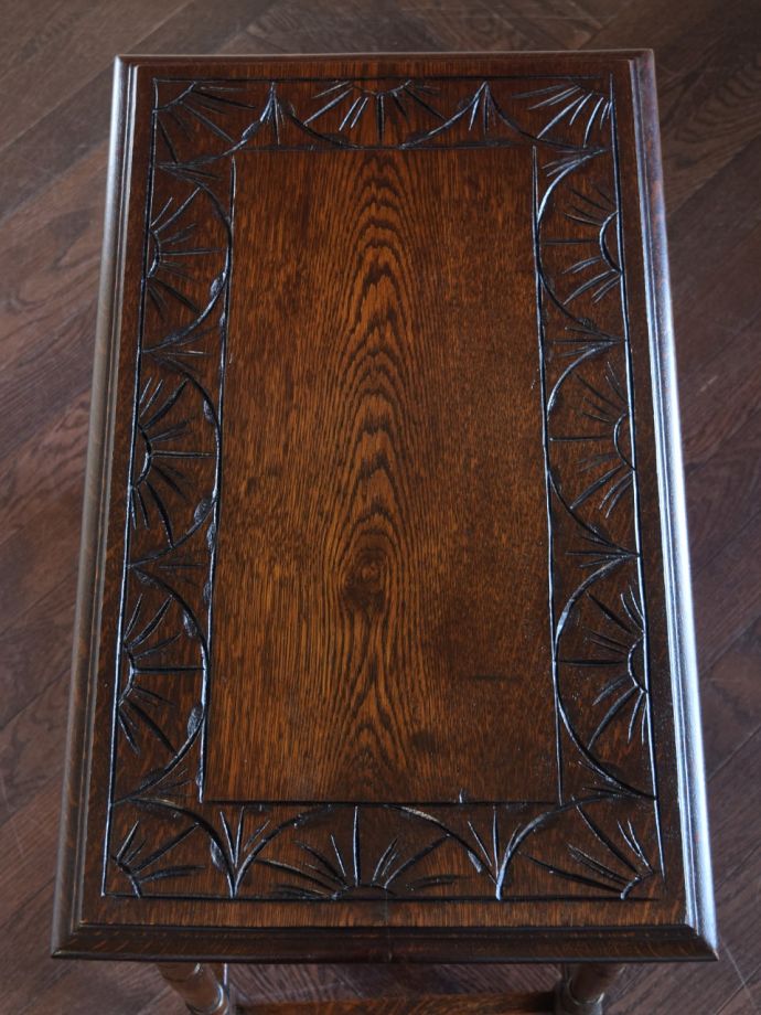 オケージョナルテーブルの天板