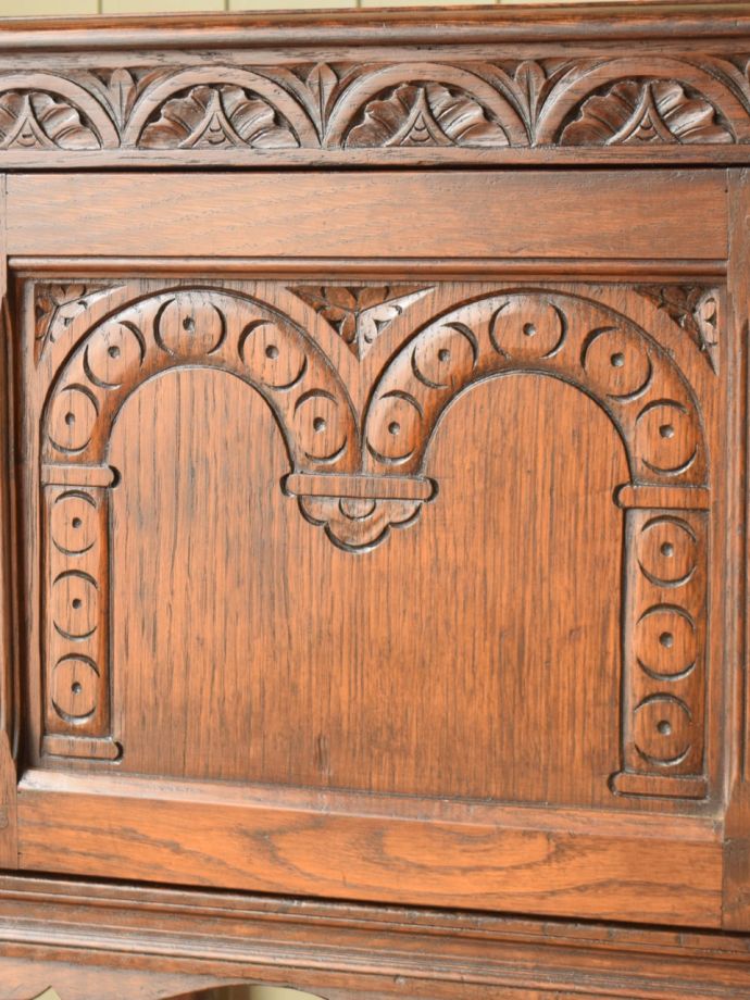 サイドボードの装飾