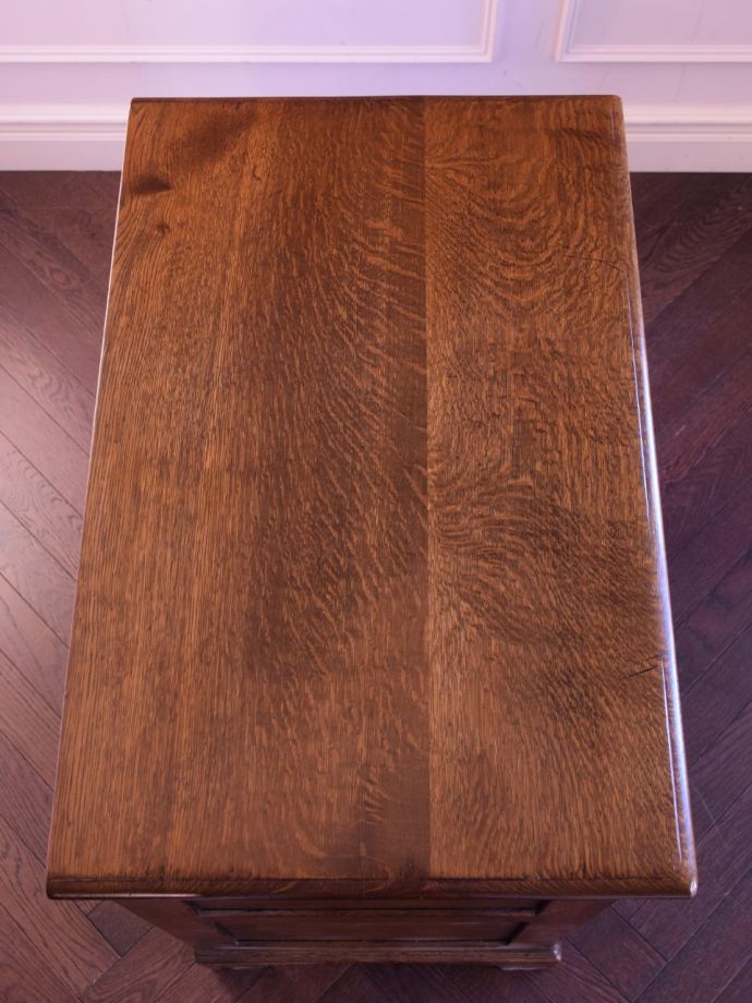 チェストの天板