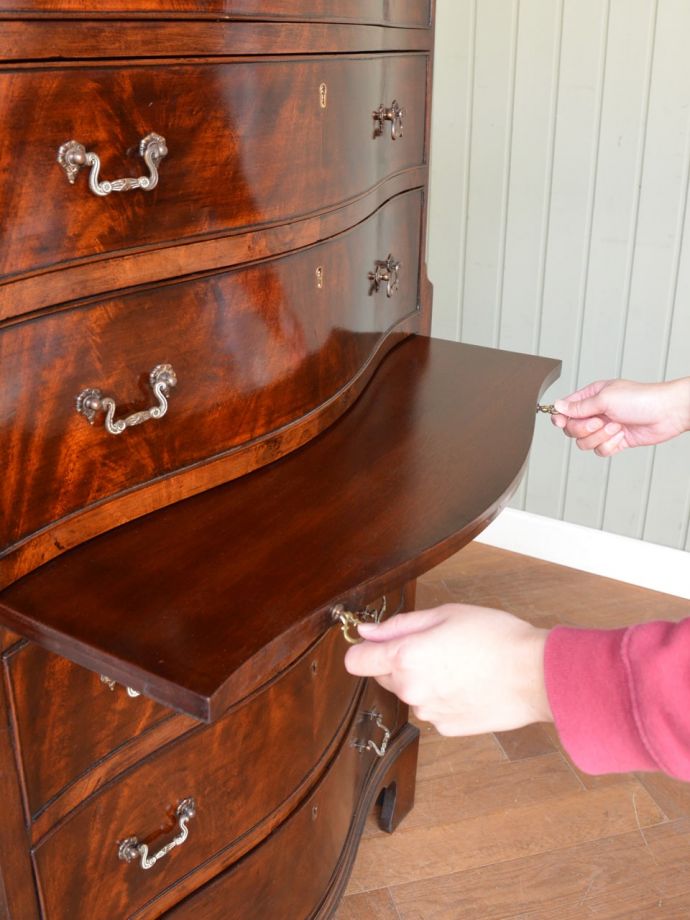 便利に使える作業台付き