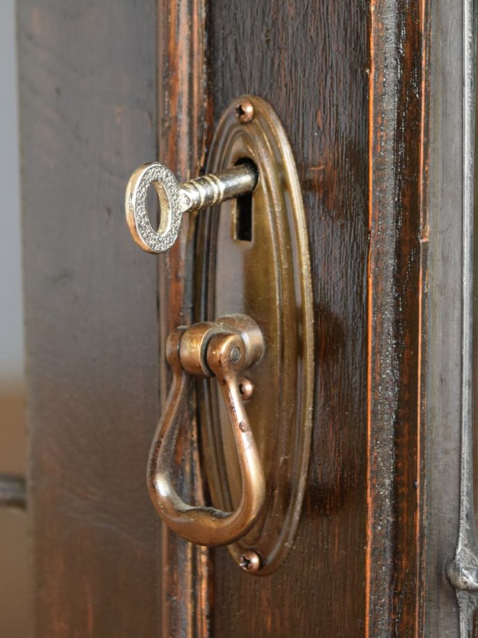 アンティーク家具の鍵