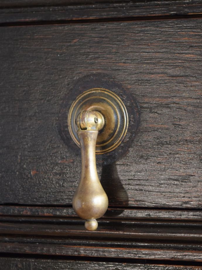 キャビネットの取っ手