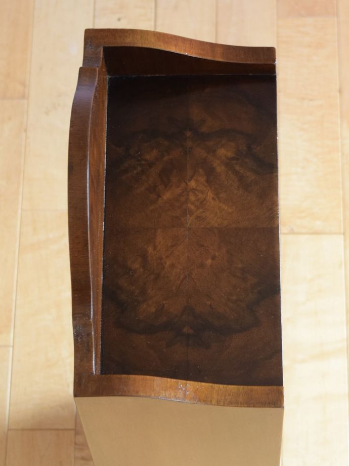 アンティーク本棚の天板