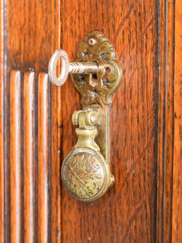 アンティーク家具の鍵