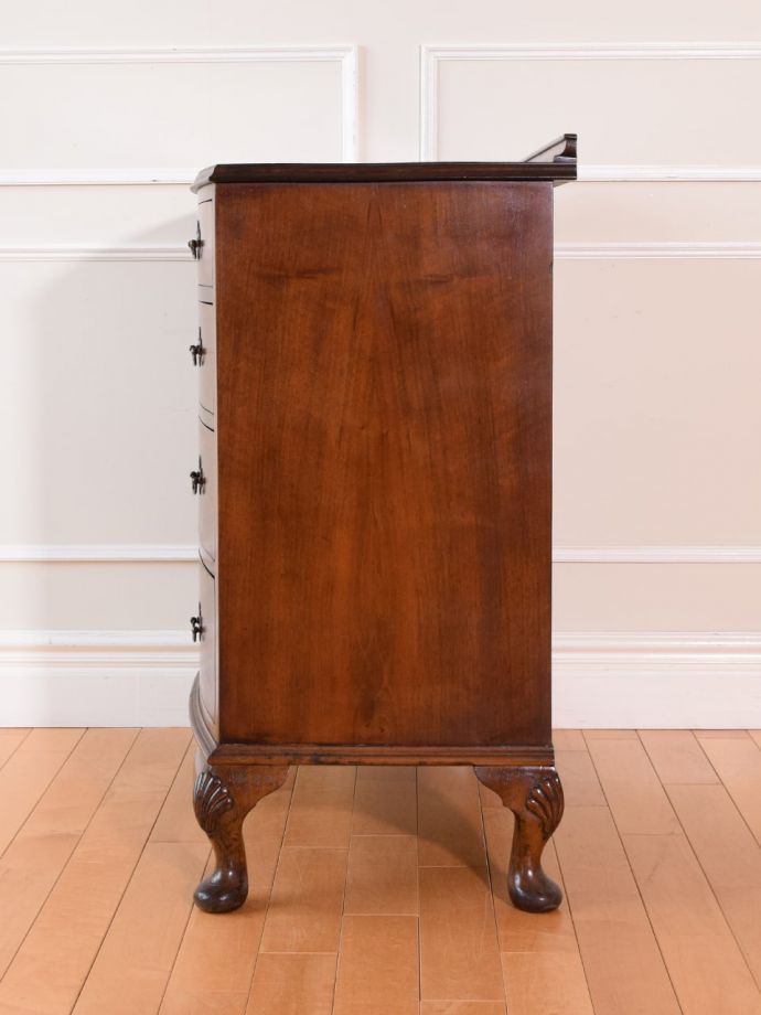 チェストの側面