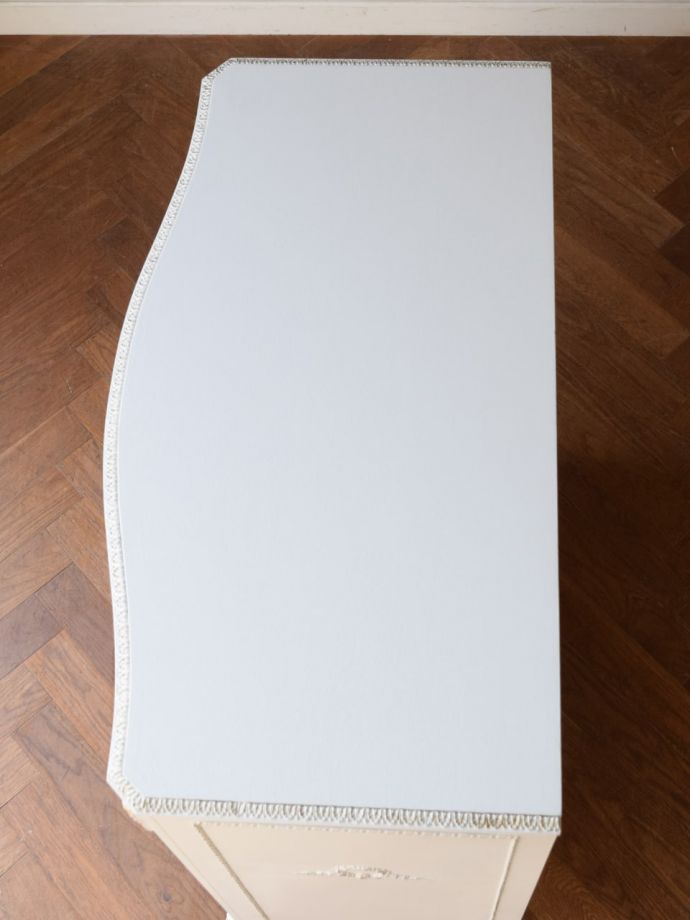 アンティークチェストの天板