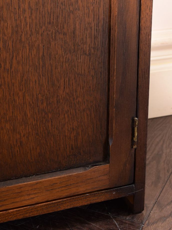 アンティーク家具の脚