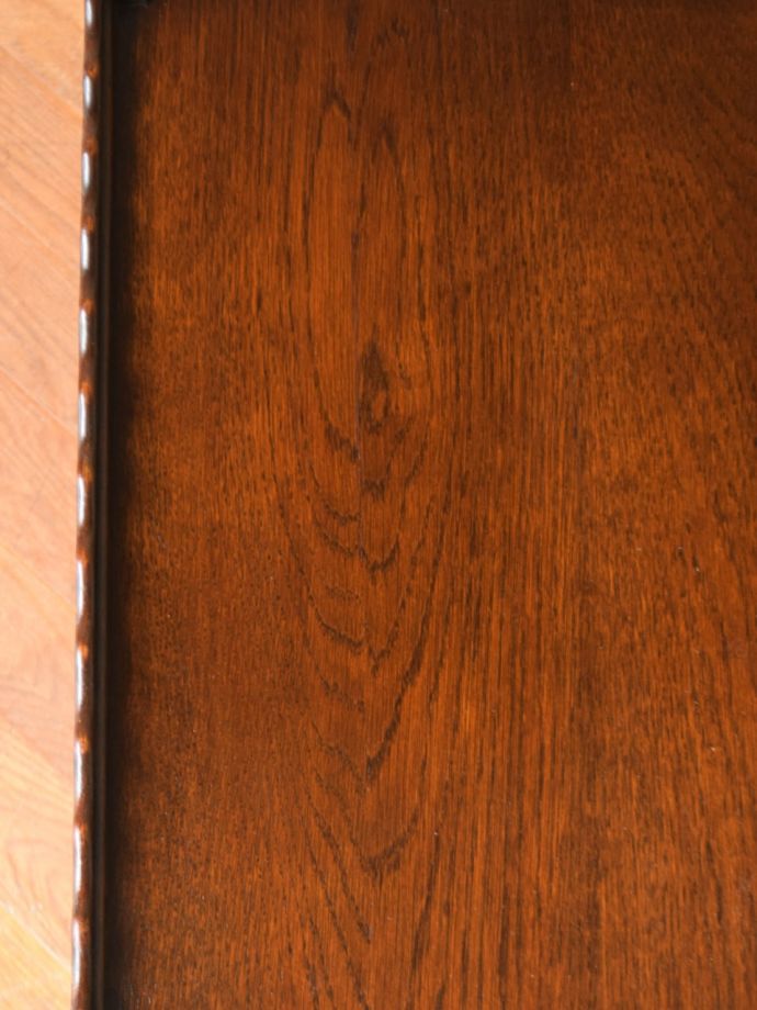 アンティークワゴンの木目