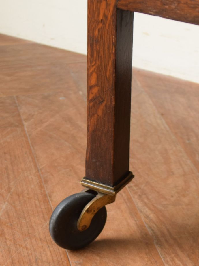 アンティーク家具の脚