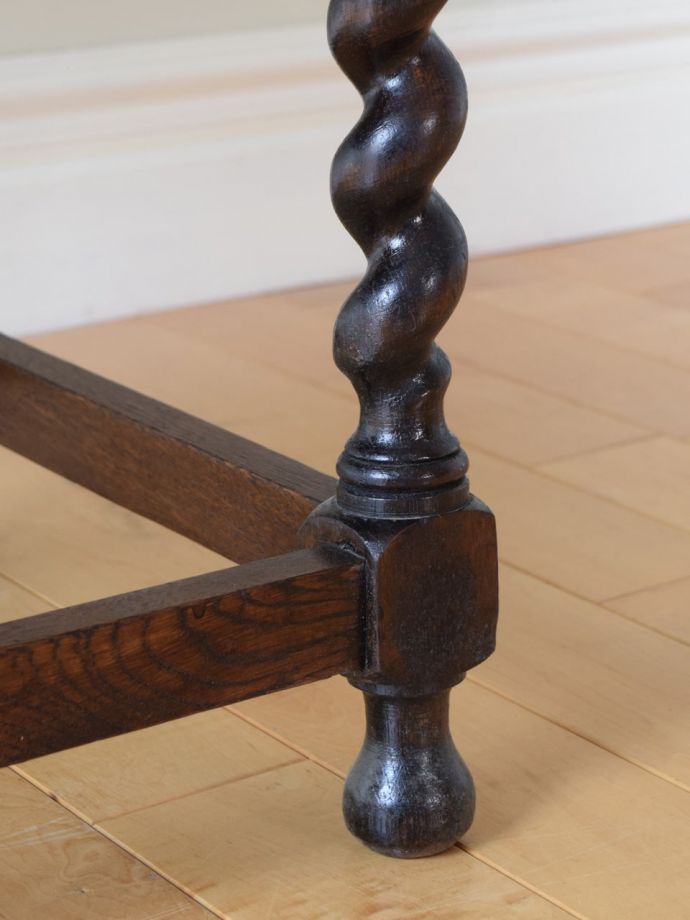 アンティーク家具の脚