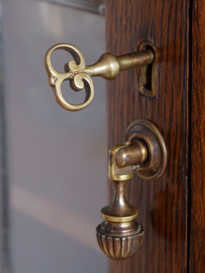 アンティーク家具の鍵