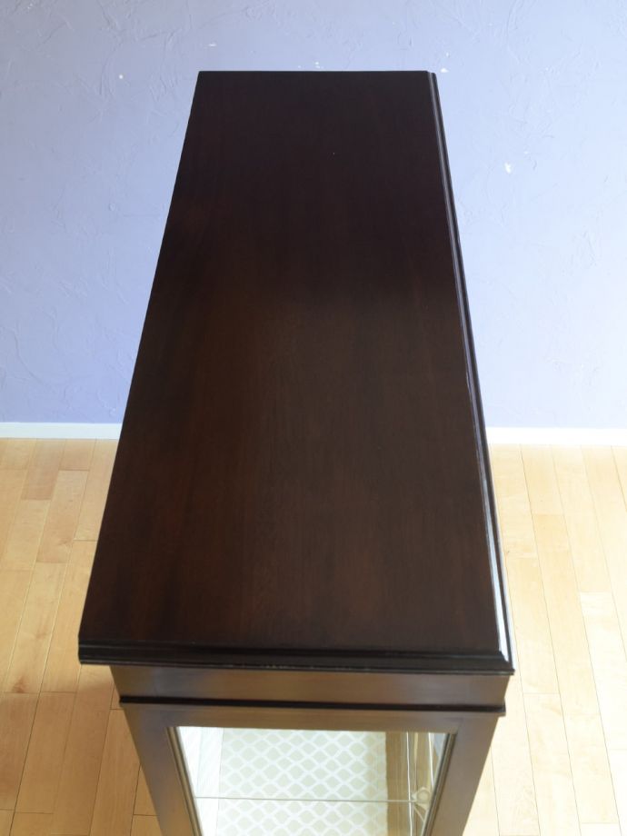 アンティークキャビネットの天板