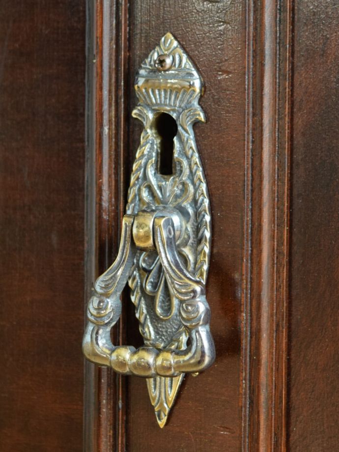 アンティーク家具の取っ手