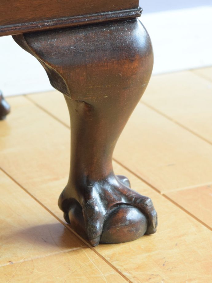 アンティーク家具の脚
