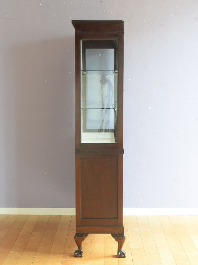 キャビネットの側面