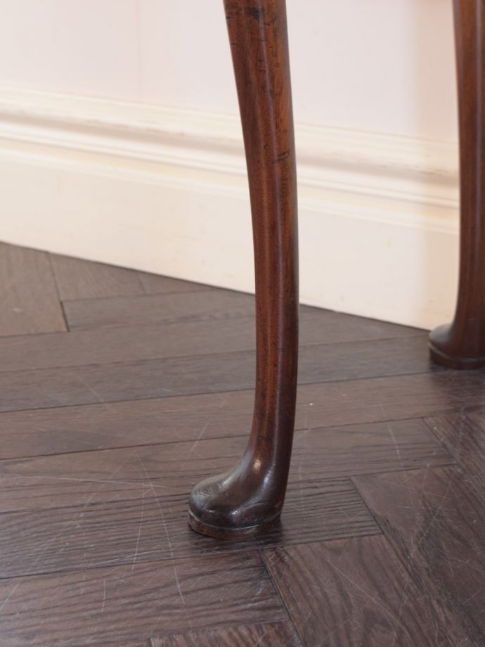 アンティーク家具の脚