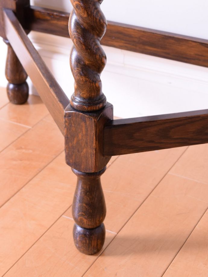 アンティーク家具の脚