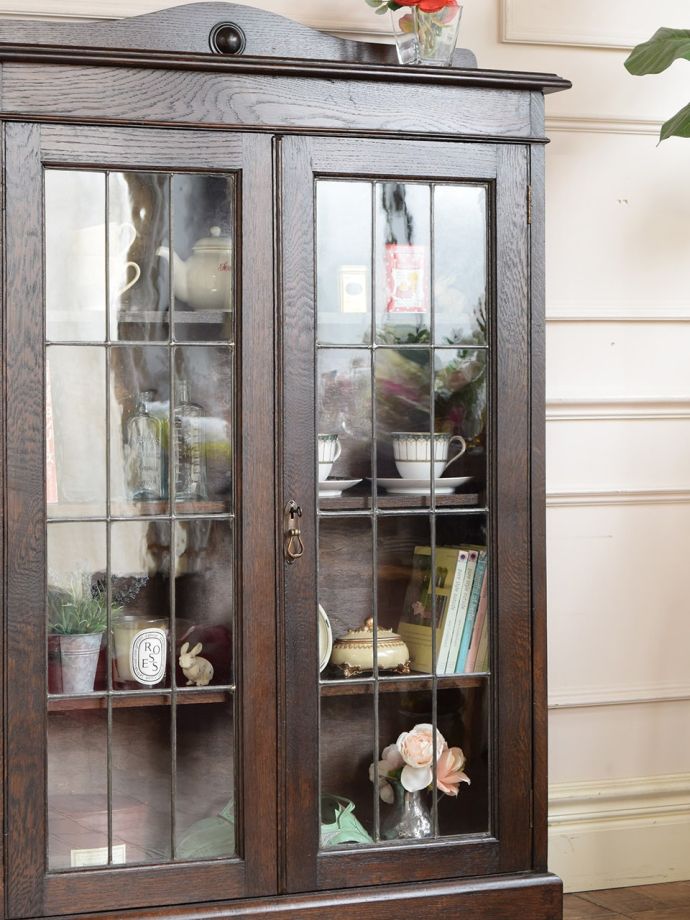 アンティークガラスの扉