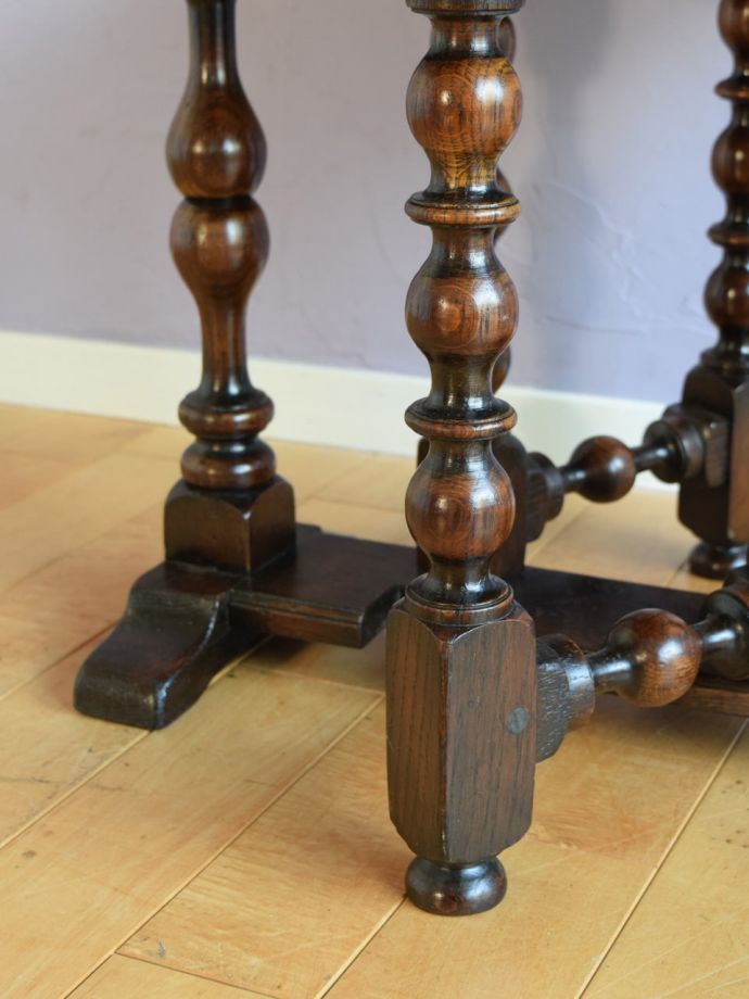 伸長式テーブルの脚